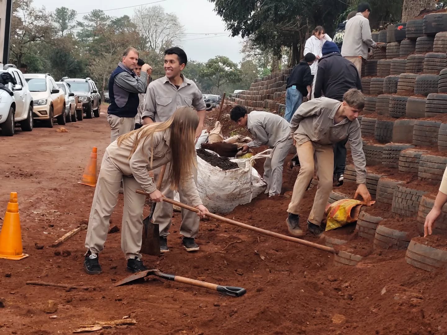 ♻️ EMBELLECIMIENTO DEL ECO MURO