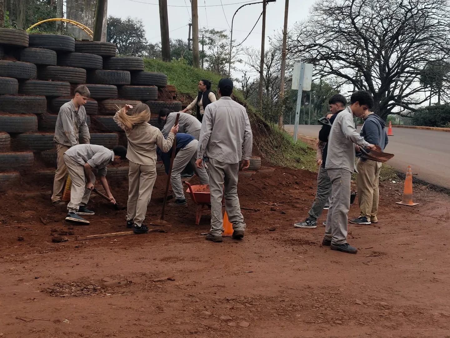 ♻️ EMBELLECIMIENTO DEL ECO MURO